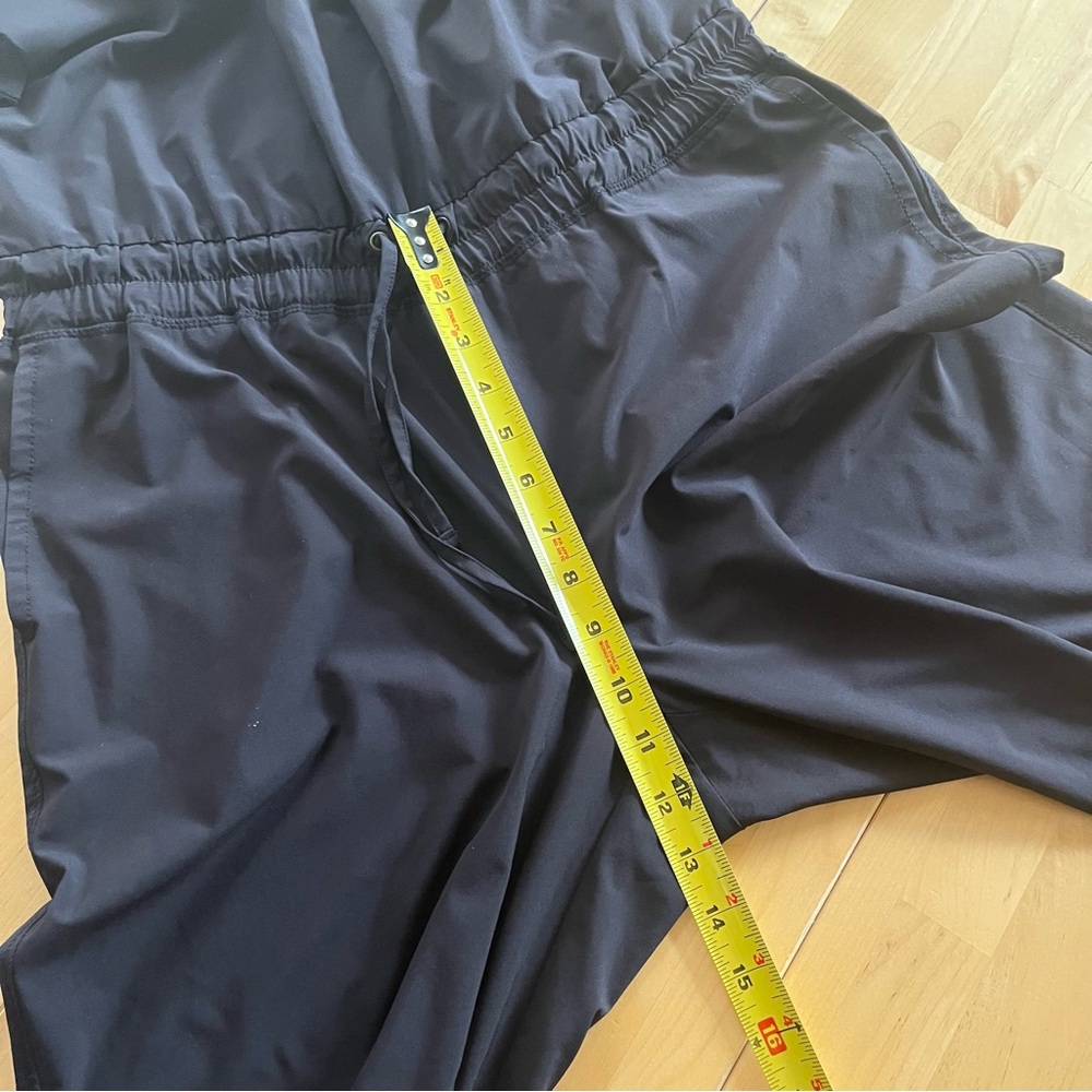 Athleta Crossback Black Sleeveless Jumpsuit Romoer Athletic Joggers Size 12 - Picture 14 of 14